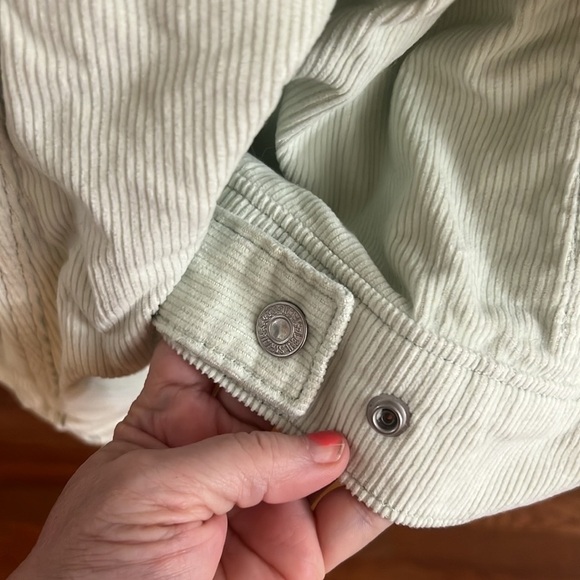 Levi’s Jacket NWT Sherpa Baby Cropped Baggy Trucker meadow mist color size 2X - Picture 12 of 16